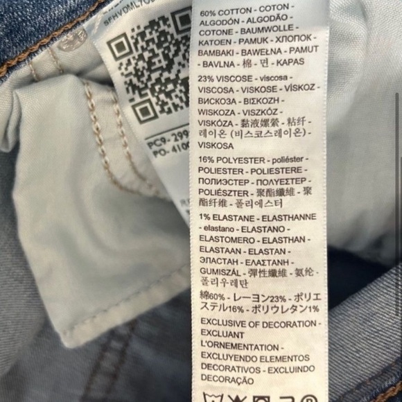 Levi’s Mid Length Cuffed Blue Denim Jean Shorts SIZE 33 - Picture 4 of 5